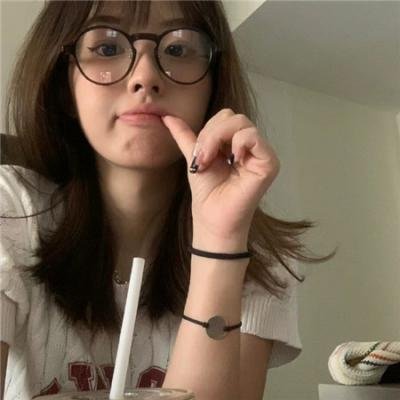 王府继兄宠我如宝，亲哥却后悔了